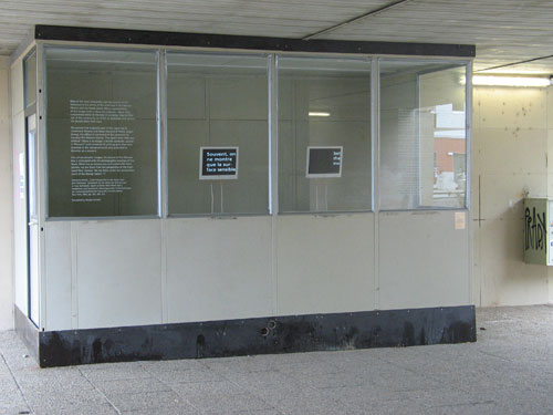 2blackandwhite-klubzwei-abwesenheit-dresden-2006