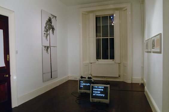2blackandwhite-klubzwei-voluntarymemory-2004